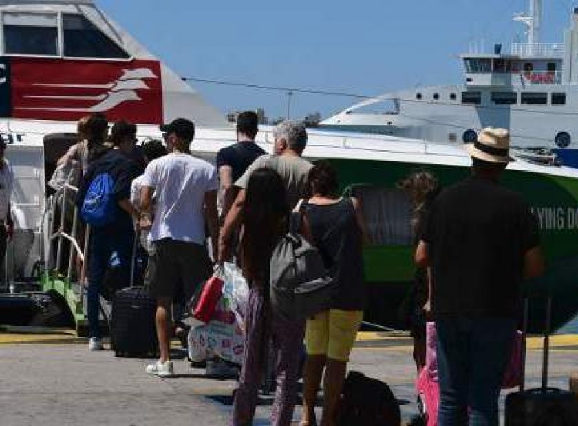 tourists_F3688