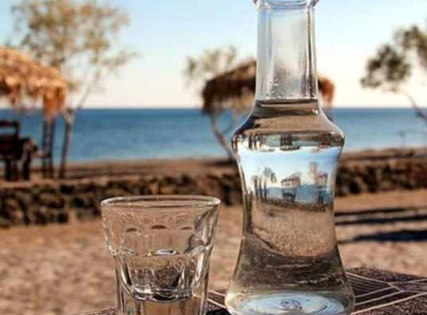 tsipouro_F14941