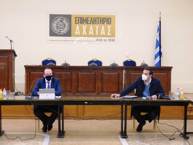 Τον πρώην Πρωθυπουργό και Πρόεδρο του ΣΥΡΙΖΑ, κ. Αλέξη Τσίπρα, υποδέχθηκε χθες ο Πρόεδρος του Επιμελητηρίου Αχαΐας, κ. Πλάτωνας Μαρλαφέκας, στην έδρα του φορέα του επιχειρηματικού κόσμου της περιοχής.