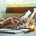ΕΛΣΤΑΤ: Πάνω από 33 δισ. ευρώ ο τζίρος των επιχειρήσεων τον Μάιο 