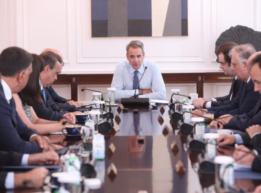 [379588] ΣΥΝΕΔΡΙΑΣΗ ΤΟΥ ΣΥΜΒΟΥΛΙΟΥ ΟΙΚΟΝΟΜΙΚΗΣ ΠΟΛΙΤΙΚΗΣ      (ΓΙΑΝΝΗΣ ΠΑΝΑΓΟΠΟΥΛΟΣ/EUROKINISSI)