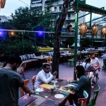 "Καφε - οικονομία" η Ελλάδα με στροφή σε κλάδους χαμηλής παραγωγικότητας όπως η εστίαση και ο τουρισμός