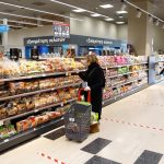 Πλαφόν σε καύσιμα, τρόφιμα: Τα πρώτα μέτρα για την κρίση ακρίβειας από τον πόλεμο