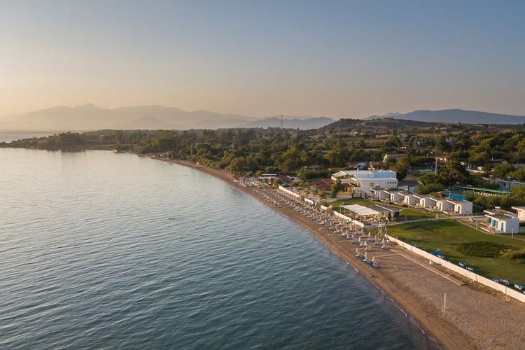 _paralia_lakkopetras_3