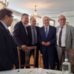 Ο Β’ αντιπρόεδρος Παναγιώτης Βασιλείου στο γεύμα του ICC στον Νίκο Παπαθανάση