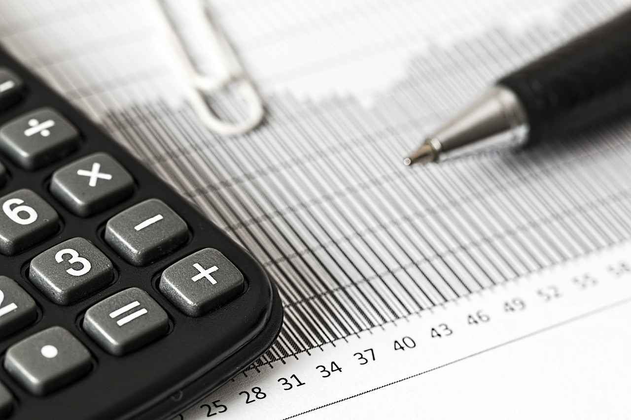 Επενδύσεις με επιδότηση έως 80% – Ποια προγράμματα είναι ανοιχτά για επιχειρήσεις